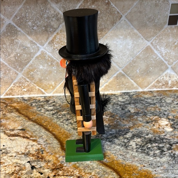 Vintage German Erzgebirge Chimney Sweep Nutcracker - Picture 4 of 9